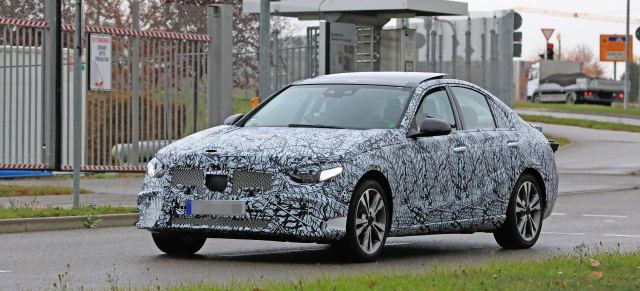 Mercedes-Benz Erlkönig Premiere: Star Spy Shot Debüt: Erste Fotos von der Mercedes C-Klasse W206