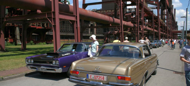 Oldtimertreff Zollverein 6. Juni, 2010: Über 500 Klassiker bei bestem Wetter an der alten Kokerei auf Zollverein! 