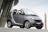 Grauer Star: smart Sondermodell  fortwo pearlgrey: Klassisch-elegant präsentiert sich die limitierte smart Sonderedition