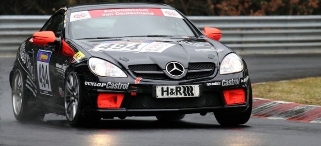 Grüne Hölle im Mercedes SLK: Rennfahrer gesucht!: Sing Motorsport hat noch einen freien Fahrerplatz für die VLN-Meisterschaft zu vergeben