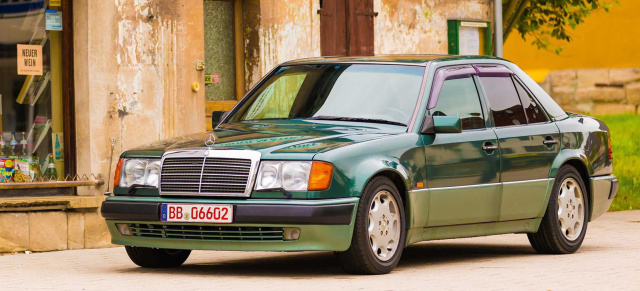 Mercedes-Benz W124 Kalender von HEEL: Der Kalender für alle W124-Liebhaber! 