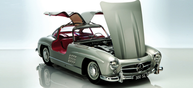 Modellauto in 1:8: Neuer Mercedes-Benz 300 SL Flügeltürer für 1.182 Euro