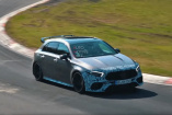 Mercedes-AMG Erlkönig erwischt: Spy-Shot-Video: Mercedes-AMG A45 mit weniger Tarnung am Nürburgring gefilmt