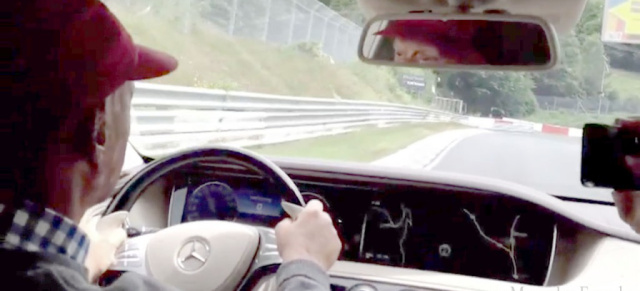 Video: Mit Niki Lauda in der S-Klasse um die Nordschleife: Der Ex-F1-Weltmeister und Aufsichtratsvorsitzende von Mercedes-Benz GP braust mit der neuen Oberklasse über den Nürburgring

