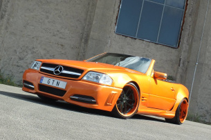 Mercedes-Benz  SL 500 Breitbau mit Lambo-Lack: Breit ist beim R129 allright