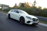 Mercedes mit Volldampf durch die Grüne Hölle: 7.45,19 Minuten: Mercedes-AMG E 63 S T-Modell ist schnellster Kombi auf der Nordschleife 