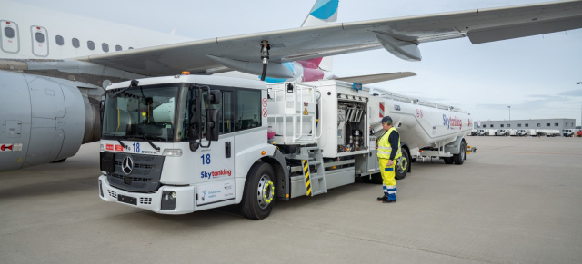 Mercedes LKW at work: Mercedes-Benz eEconic für die Flugzeugbetankung