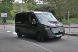 Erlkönig erwischt: Mercedes-Benz Sprinter: Spy Shot Video: der kommende Sprinter in Großaufnahme gefilmt