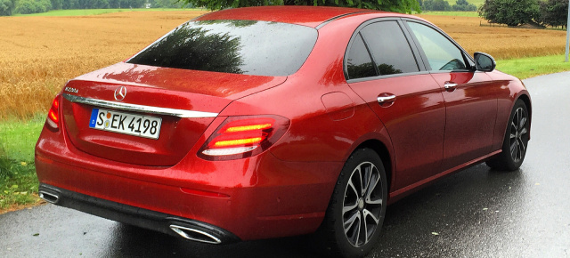 Fahrbericht Mercedes-Benz E220d: Effizienz trifft auf Eleganz in der neuen Oberklassen-Limousine mit Stern